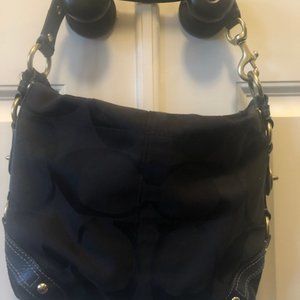 COACH - CARLEY CLASSIC SIGNATURE JACQUARD BLACK HOBO BAG